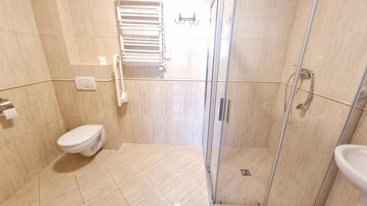 Pokoje Arka Międzywodzie Exterior foto
