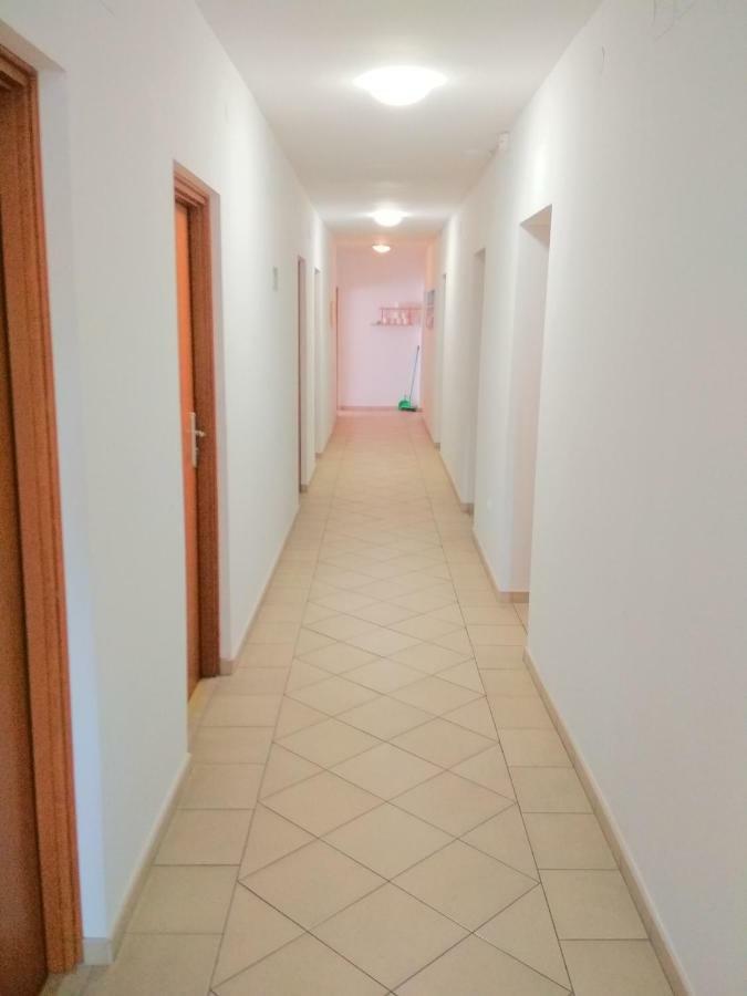 Pokoje Arka Międzywodzie Exterior foto
